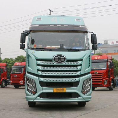 Hoog koppel gebruikt FAW J6V CNG 375/420HP Traktor Truck hoofd met meerdere vooruitversnellingen