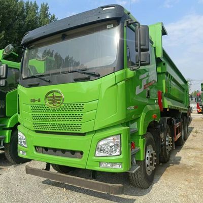 Een op maat gemaakte dumptruck voor de Afrikaanse markt en gegarandeerd