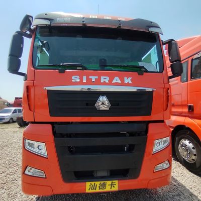Sinotruk Gebruikte tweedehands HOWO Transport vrachtwagen Zware vrachtwagen CNG 6X4 Traktor vrachtwagen