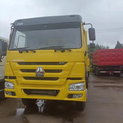 Handgestuurd Sinotruk HOWO 6X4 zware dumper met een laadcapaciteit van 40 ton