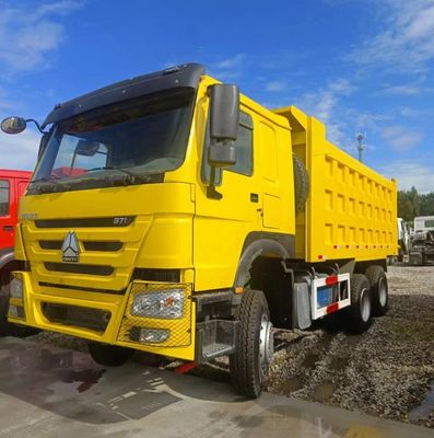 Sinotruk Chassis Tweedehands dumptruck Transportvoertuig Zelf dumptruck met band