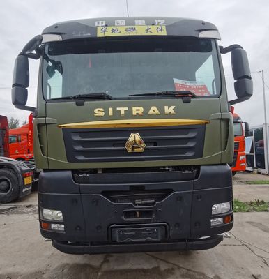 Krachtige 480 pk motor en 1000 L brandstoftank trekker voor slepen