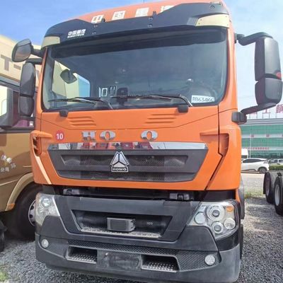 400L brandstoftank gebruikte Sinotruk HOWO 6X4 trekker vrachtwagen met en geschatte levertijd
