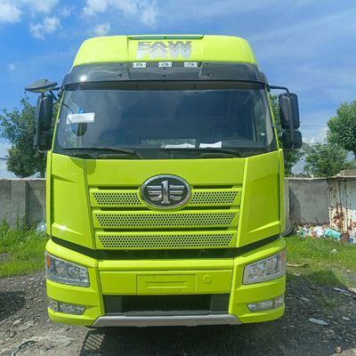 Zware trekkende diesel 6X4 trekkertruck J6p420HP met en Euro 5 emissienorm