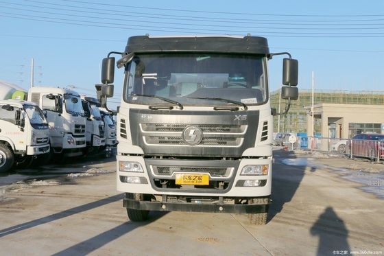 Gepersonaliseerde zware cementmengtruck voor aangepaste projecten en toepassingen