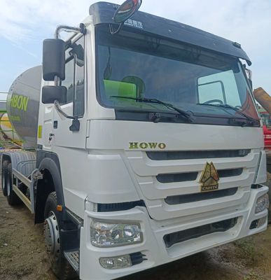 Euro 3 HOWO 12m3 380 pk klassieke betonmixer met stuurondersteuning