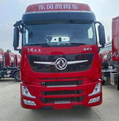 Banden Dongfeng Tianlong 6X4 Gas aangedreven trac met robuuste chassis constructie op zijn best