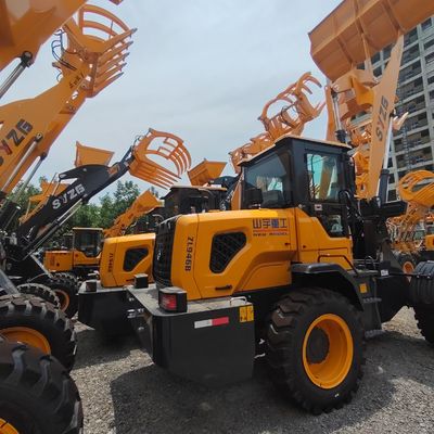 Precieze materiaalbelasting met gele draagbare compacte laadmachine en Euro 5 motor 495 keer