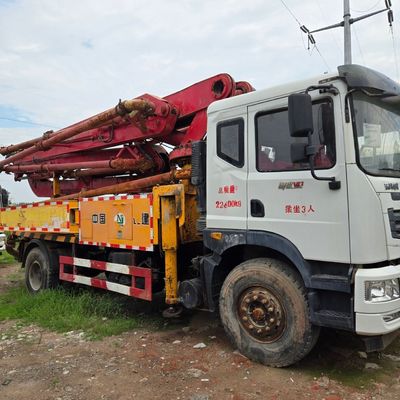 Transport tweedehands trekker-aanhangwagen met hydraulisch stuur en krachtassistentie