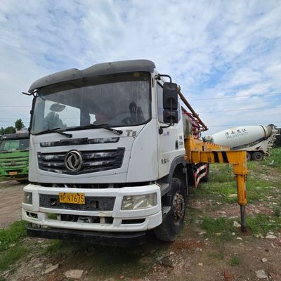 Transport tweedehands trekker-aanhangwagen met hydraulisch stuur en krachtassistentie