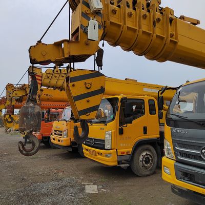 Aanpasbare 18t hydraulische boomtruck kraan voor bouwmachines 10245x2496x3450m