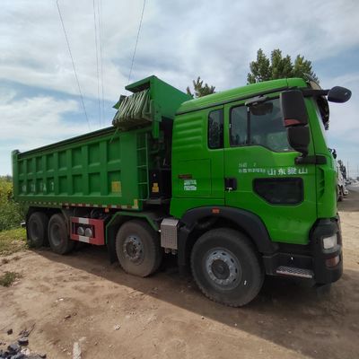 6X4 Sinotruk Dump Truck Chassis Heavy Duty Carbon Steel Cargo Box Motor Capaciteit 4-6L