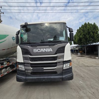 Sinotruk chassis zware apparatuur onderdelen banden en op maat gemaakte aanvraag met stuur