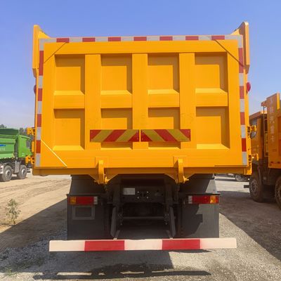 Gebruikt dumptype voorste opheffingsvorm zware dumptruck chassis in goede staat