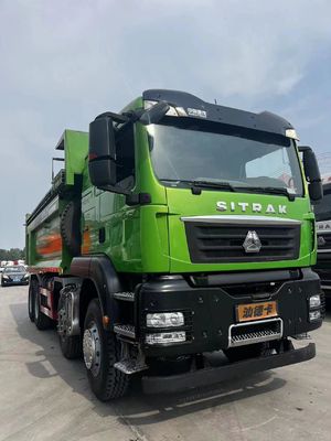Gebruikte 440 pk 8x4 dumptruck met 7,2 meter vrachtcapaciteit en airconditioning cabine