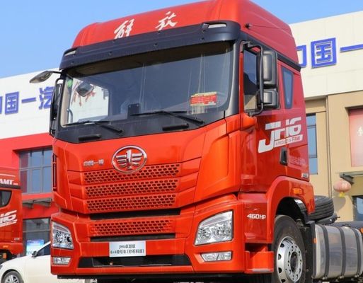Krachtige 6x4 CNG-tractor met luchtophanging en handgeschakelde transmissie