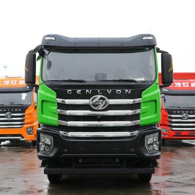 6X4 aandrijflijntractor Truck Saic Hongyan Jiehu H6 met dumpers en ≤5 zitplaatsen