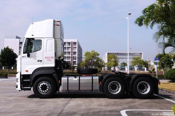 Superieure efficiëntie hoog koppel CNG trekker Truck hoofd 375/420HP met 1000L brandstoftank