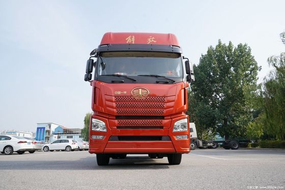 Handgestuurde 420 pk luchtophanging trekker voor zware toepassingen