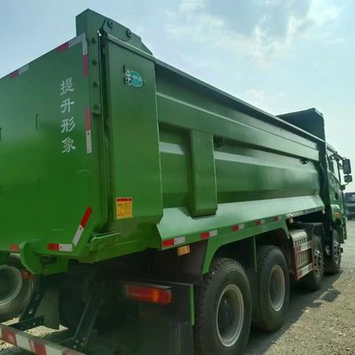 Een op maat gemaakte dumptruck voor de Afrikaanse markt en gegarandeerd