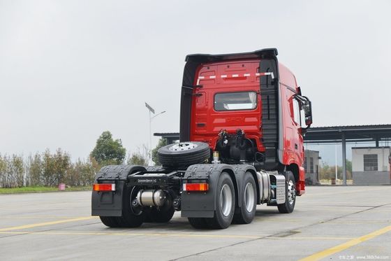 Laadcapaciteit van 31-40 ton Bekijk onze zware 420 pk trekker met luchtvering