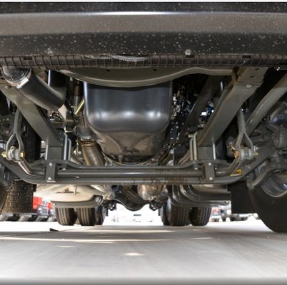 6X4 Gebruikte FAW Jiefang J7 zware vrachtwagen 550 pk Nationale vijf Amt automatische tractor met onderdelen