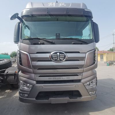 Gebruikte FAW G7 vrachtwagen met een laadvermogen van 31-40 ton en een design met buisloze banden