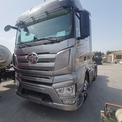 Gebruikte FAW G7 vrachtwagen met een laadvermogen van 31-40 ton en een design met buisloze banden