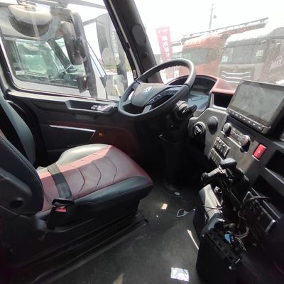 Tweedehands Sinotruk Huanghe/ HOWO/ Shacman sleepwagen
