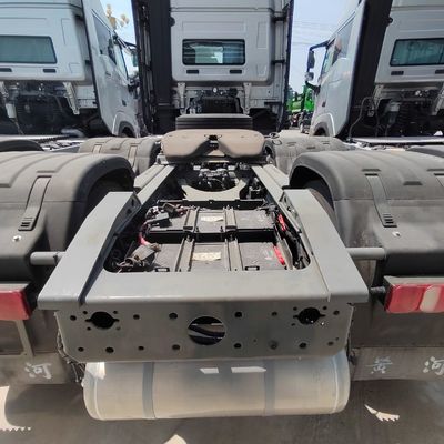 Tweedehands Sinotruk Huanghe/ HOWO/ Shacman sleepwagen
