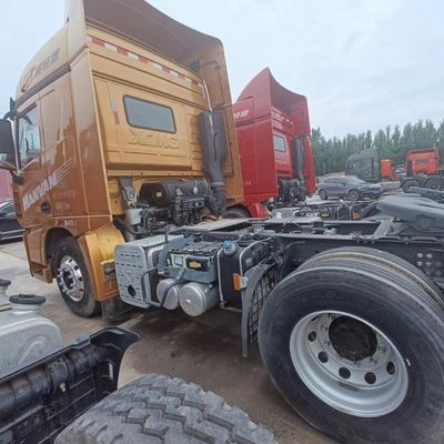 banden zware vrachtwagen Sinotruk chassis vuilniswagen met hydraulisch stuur