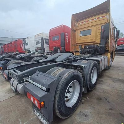 Vermogen geholpen hydraulisch stuur Sinotruk Chassis Dumper Truck voor ruw terrein