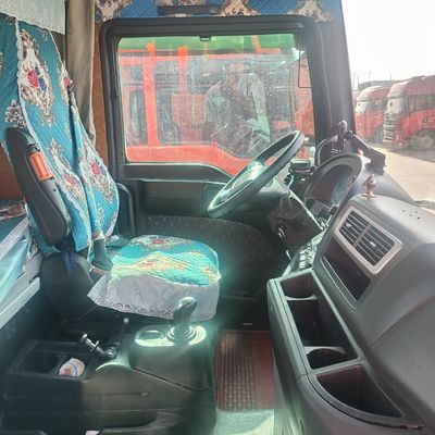 Chauffeursstoel Zware vrachtwagen Tweedehands Sitrak G7h Tractor met buisloze banden