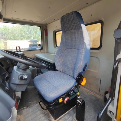 Handgestuurde zware dumper op Sinotruk-chassis met bediend stuur
