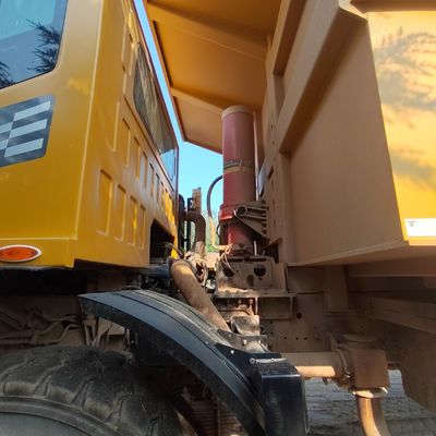 Elektrisch systeem Batterij 2X12V/165ah Gebruikte tweedehands zware vrachtwagen HOWO 6×4 Dump Tipper