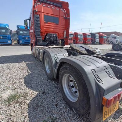 Carbon Steel Cargo Box De belangrijkste eigenschap van 480HP G7 HOWO Truck voor handgeschakelde transmissie