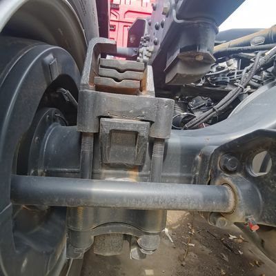 Dump-chassis met hydraulisch stuursysteem met krachtondersteuning en motorvermogen van 4-6 liter