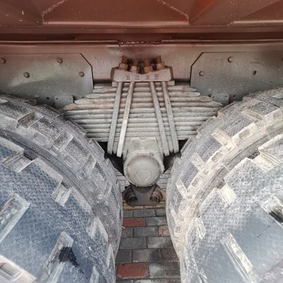 12100.000kg Gebruikte zware trekker met Sinotruk-chassis en 28V-1500 Kw alternator