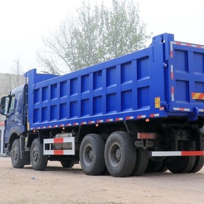 Vervoer met hoge laadcapaciteit mogelijk gemaakt met Shacman-tractortruck en halve aanhangwagen