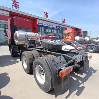 De beste keuze van het land van de draak. Rode 520 Dongfeng Fenglong Truck Tianlong Qing Six.