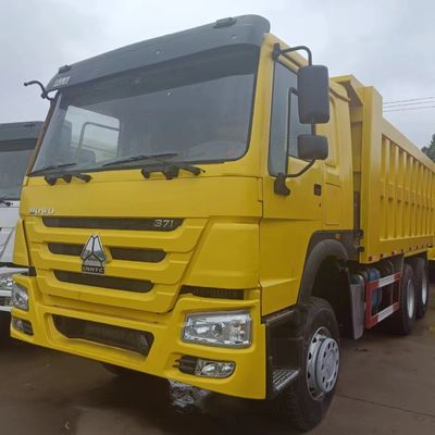 Handgestuurd Sinotruk HOWO 6X4 zware dumper met een laadcapaciteit van 40 ton