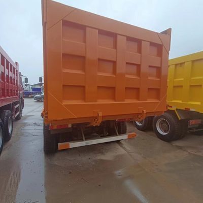 Handgestuurd Sinotruk HOWO 6X4 zware dumper met hydraulisch stuur