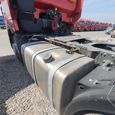 Chassis-mijnwagen van Sinotruk met hydraulische stuurstoelen ≤ 5 en verzendkosten