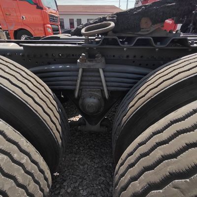 Chassis-mijnwagen van Sinotruk met hydraulische stuurstoelen ≤ 5 en verzendkosten