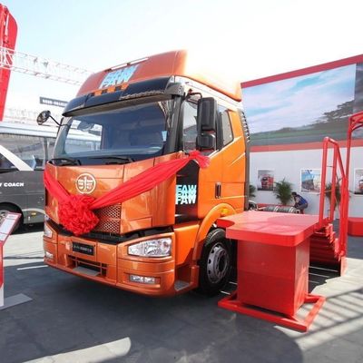 FAW Jh6p Euro 3 6X4 Dieseltractor 460 pk Manuele versnelling Aanpassing voor kilometers 100000 km