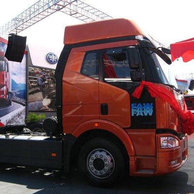 FAW Jh6p Euro 3 6X4 Dieseltractor 460 pk Manuele versnelling Aanpassing voor kilometers 100000 km