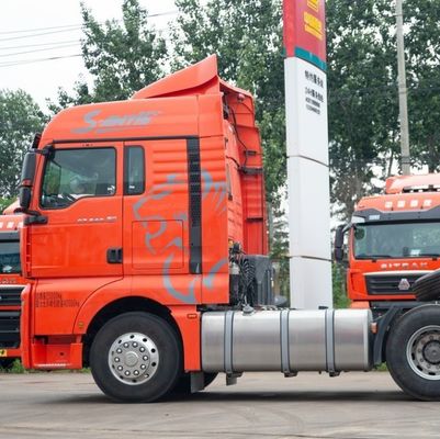 ISO-gecertificeerde Sitrak 6X4-tractor met brandstoftank en hydraulische stuurbekrachtiging