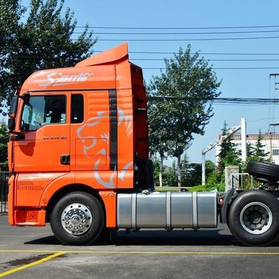 HOWO zware CNG-tractor voor het vervoer van halve aanhangwagens