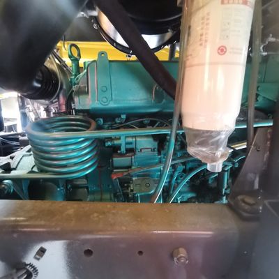 Handgestuurd Sinotruk Chassis 6X4 Industrieel dumpervoertuig voor aardvervoerder