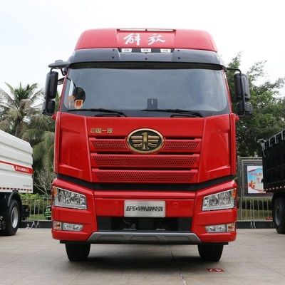 Elektrische verplaatsing FAW Jiefang J6p 6X4 zuivere elektrische tractor 12-speed handgeschakeld